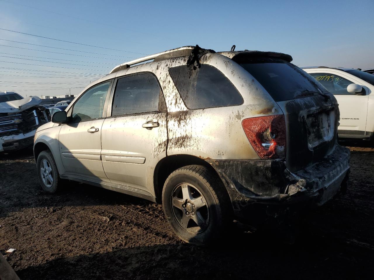 2007 Pontiac Torrent - Image 2