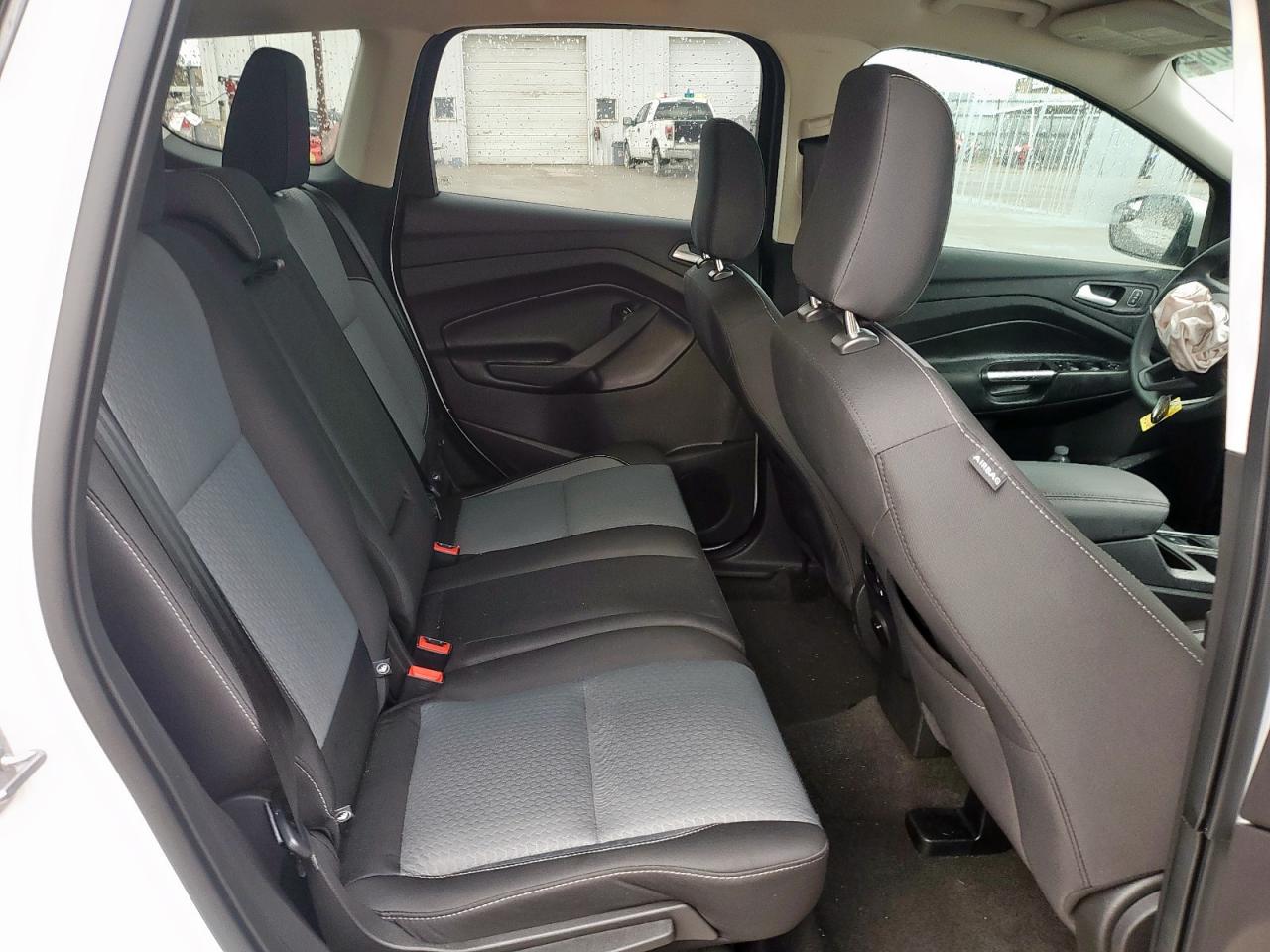 2019 Ford Escape - Image 11