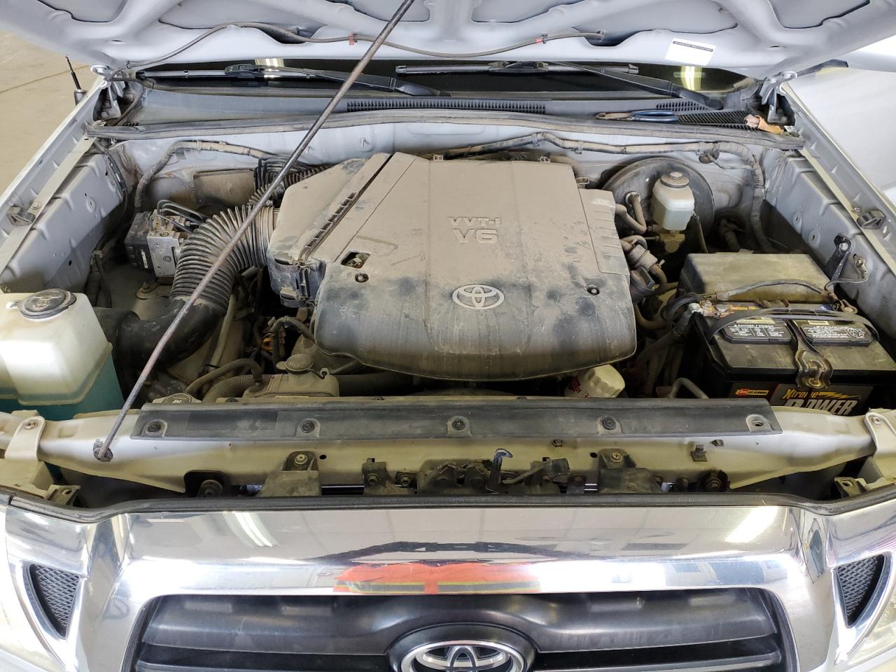 2005 Toyota Tacoma - Image 11