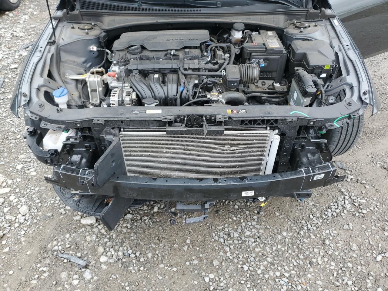 2024 Hyundai Elantra - Image 13