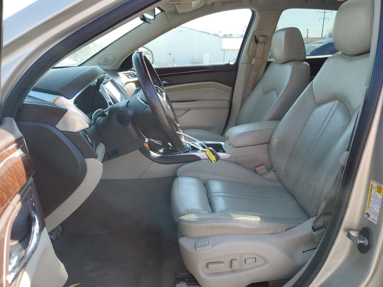 2015 Cadillac SRX - Image 7