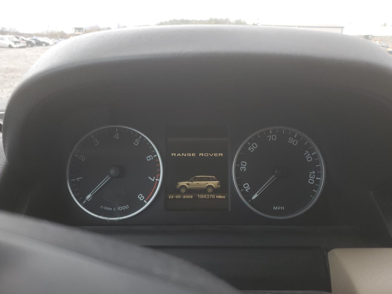 2011 Land Rover Range Rover - Image 9