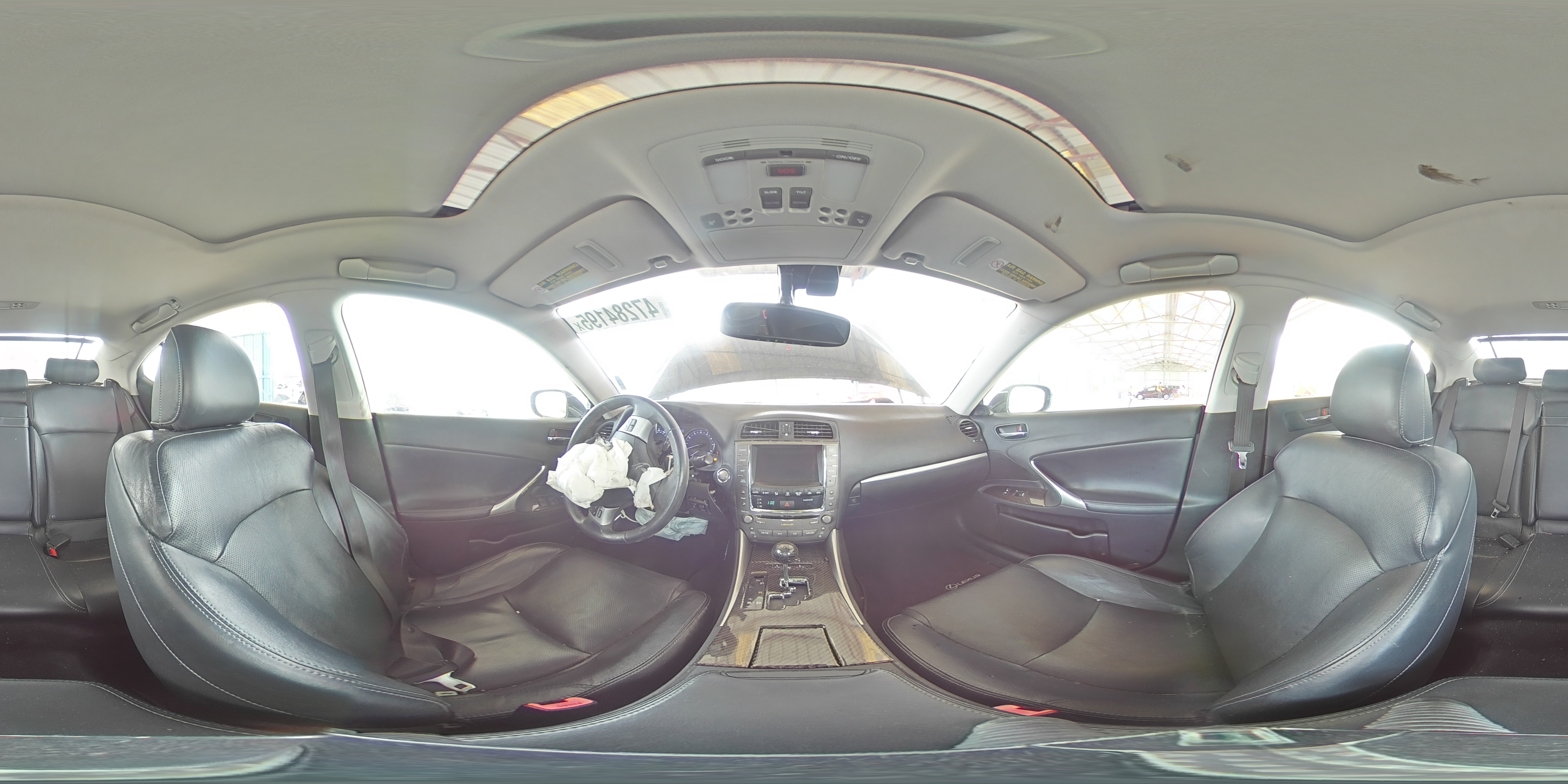 2011 Lexus IS - Image 13