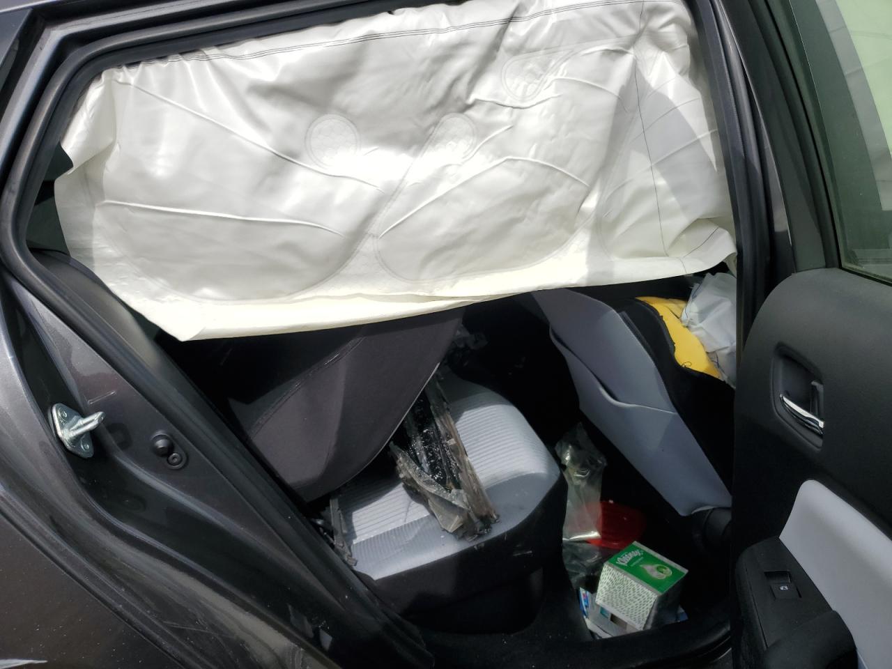 2018 Toyota Prius - Image 11