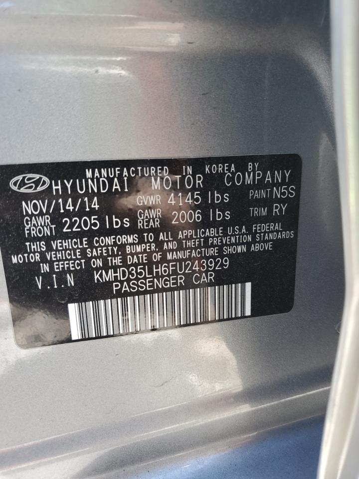 2015 Hyundai Elantra - Image 13