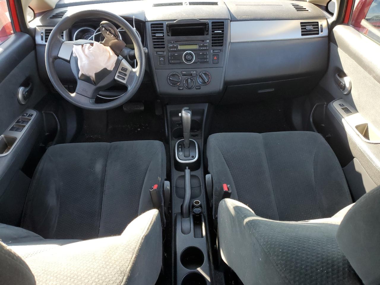 2010 Nissan Versa - Image 8