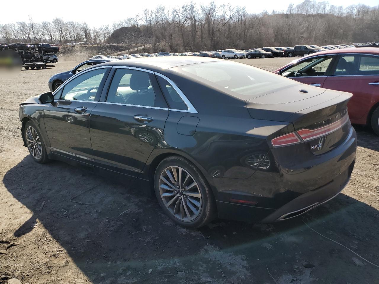 2018 Lincoln MKZ - Image 2