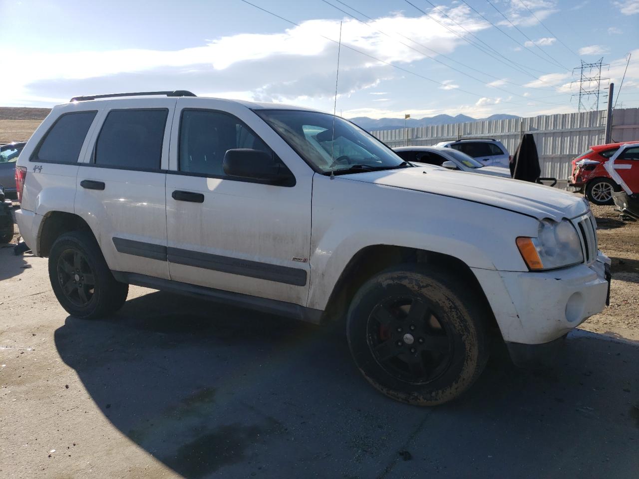 2005 Jeep Grand Cherokee - Image 4