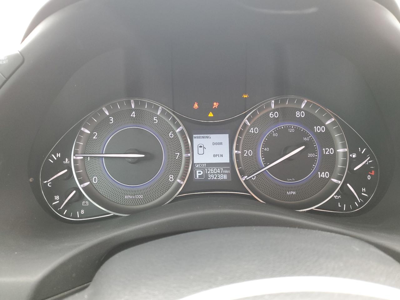 2018 Infiniti QX80 - Image 9