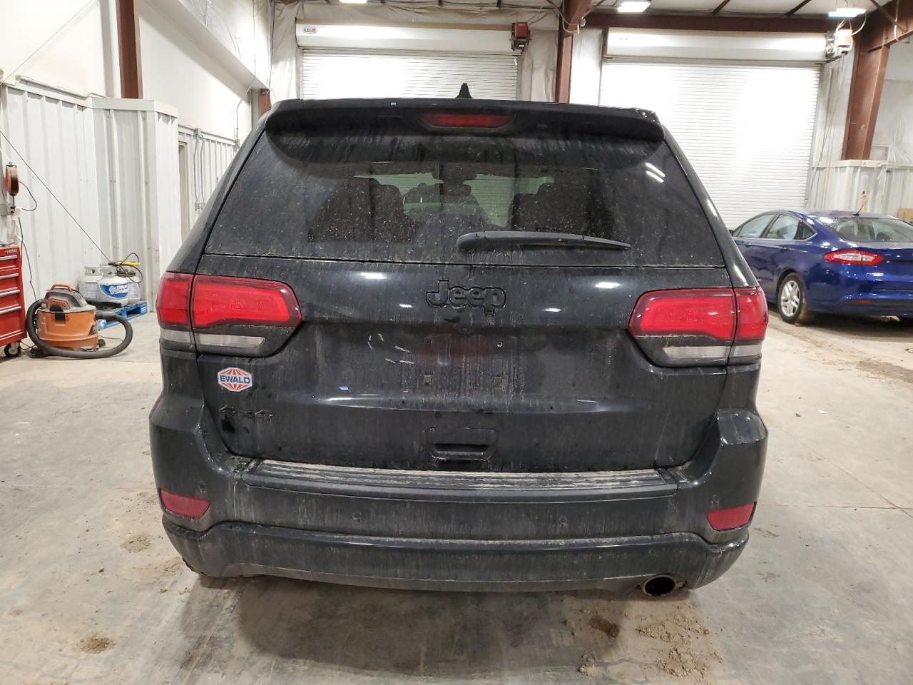 2018 Jeep Grand Cherokee - Image 6