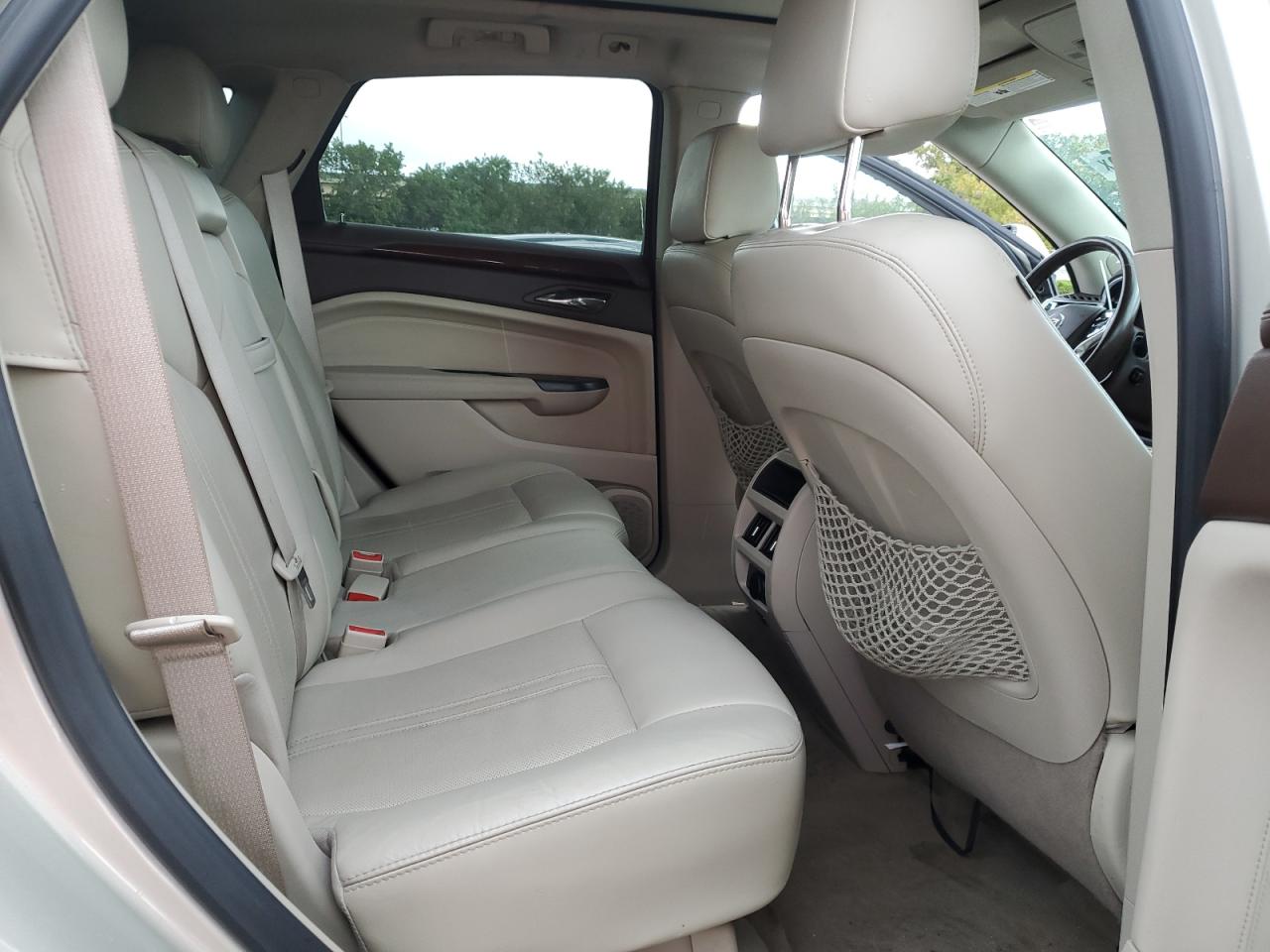 2016 Cadillac SRX - Image 11