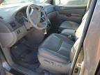 2005 Toyota Sienna Xle للبيع في Kansas City، KS - Rear End