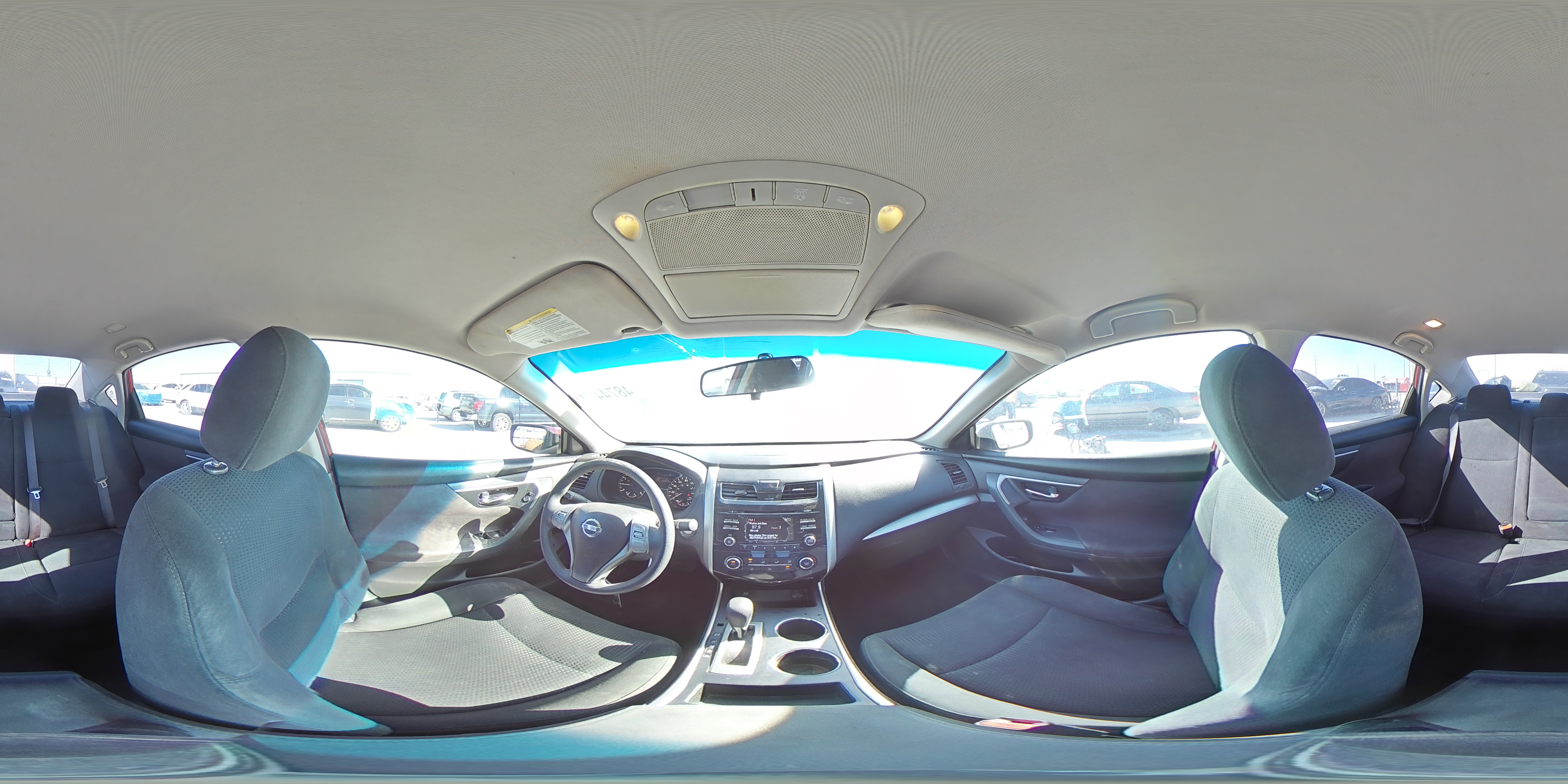 2015 Nissan Altima - Image 14