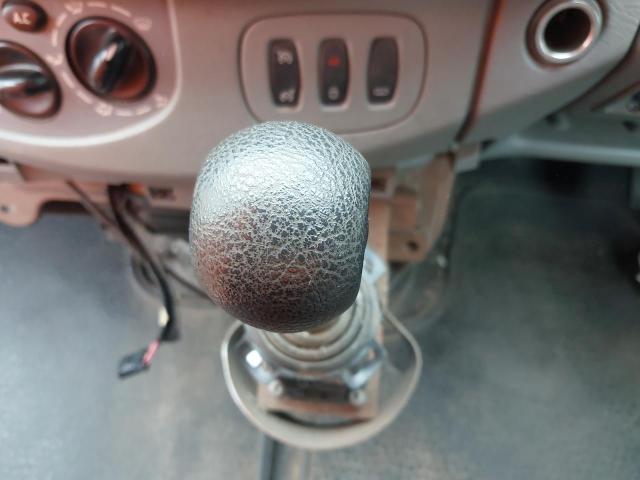 2011 RENAULT TRAFIC SL2