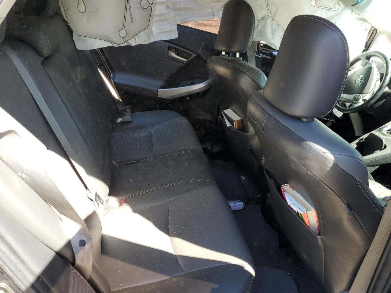 2014 Toyota Prius - Image 10