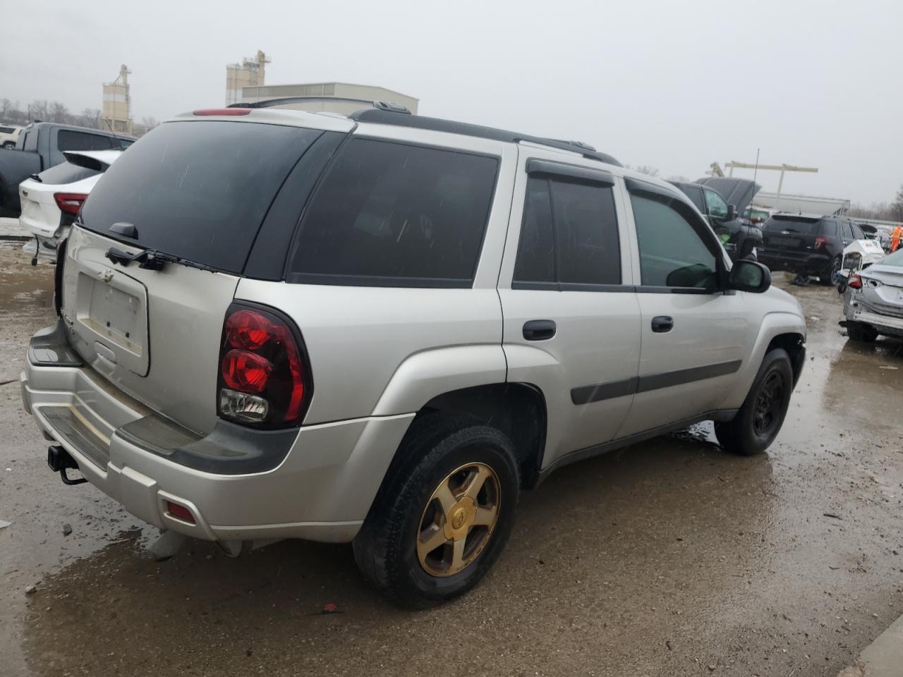 2005 Chevrolet TrailBlazer - Image 3