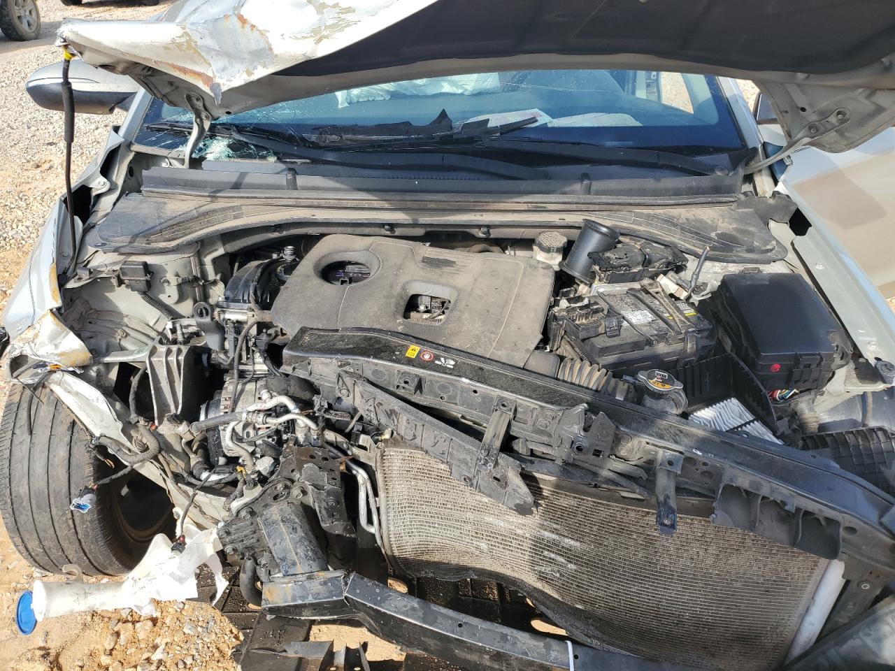 2017 Hyundai Elantra - Image 12