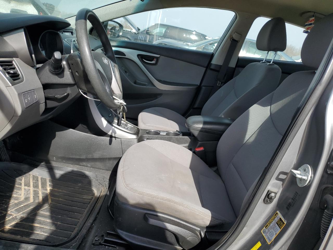 2013 Hyundai Elantra - Image 7
