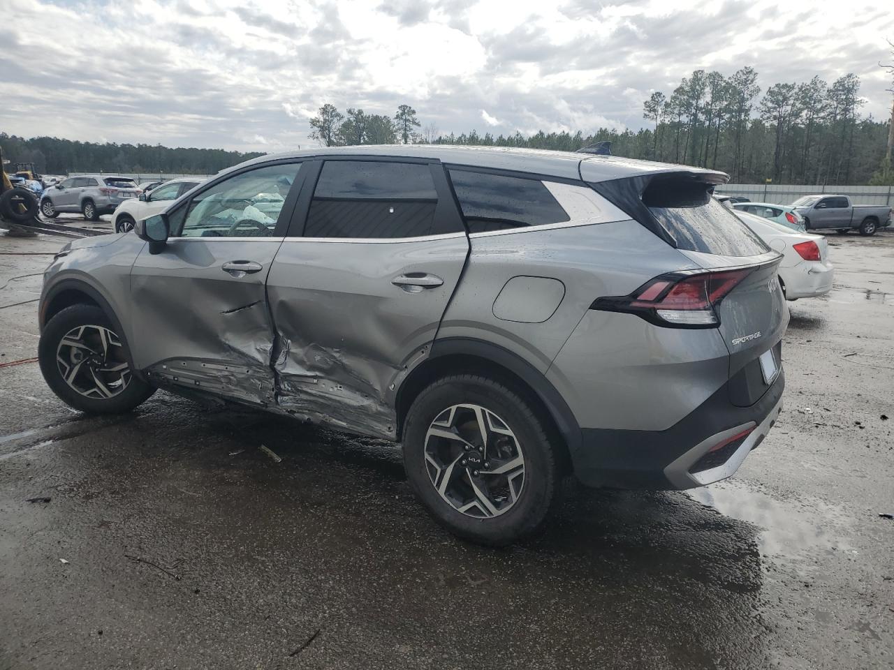 2023 Kia Sportage - Image 2