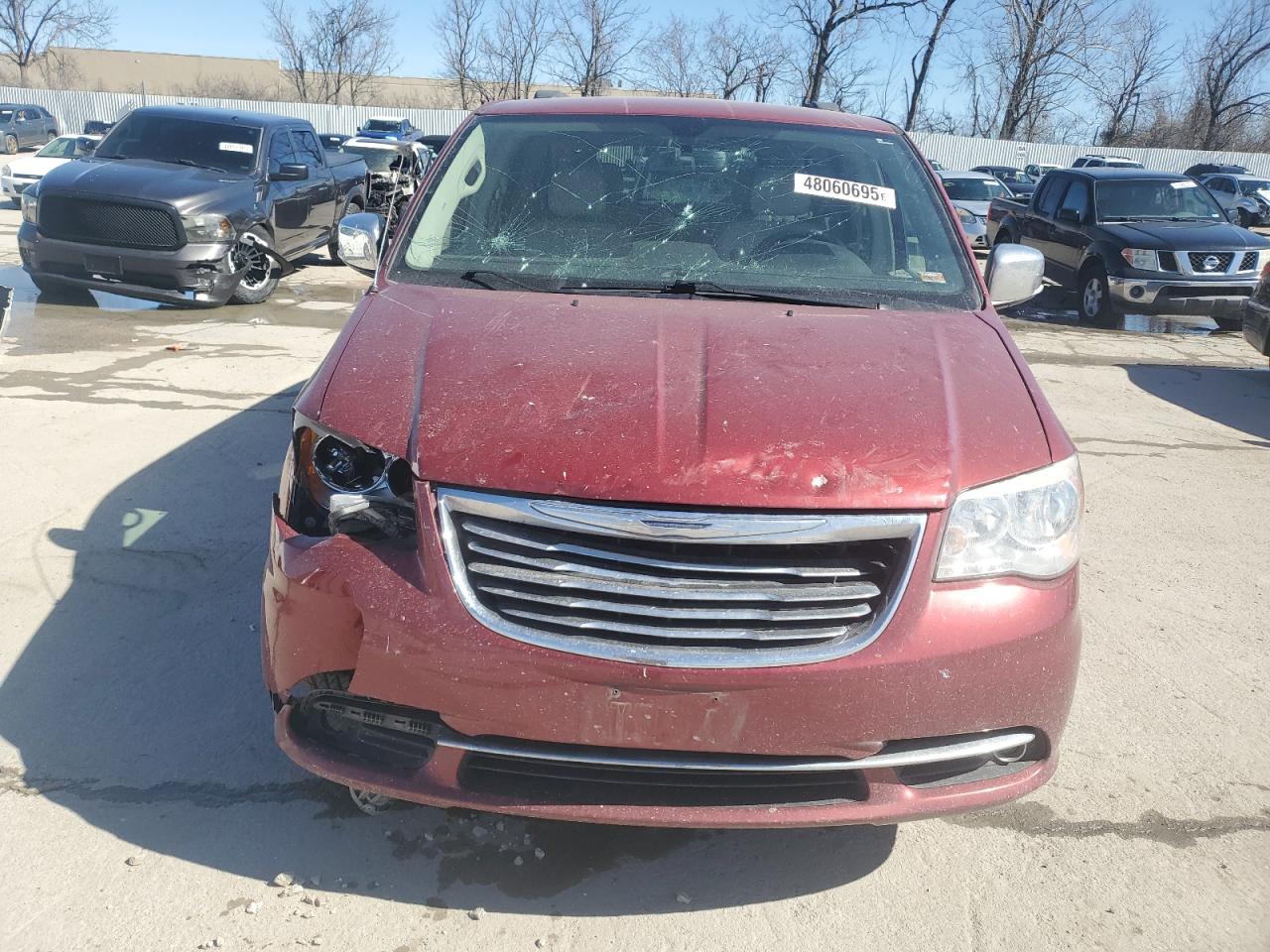 2013 Chrysler Town & Country - Image 5