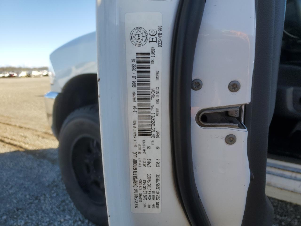 2011 Dodge RAM - Image 12