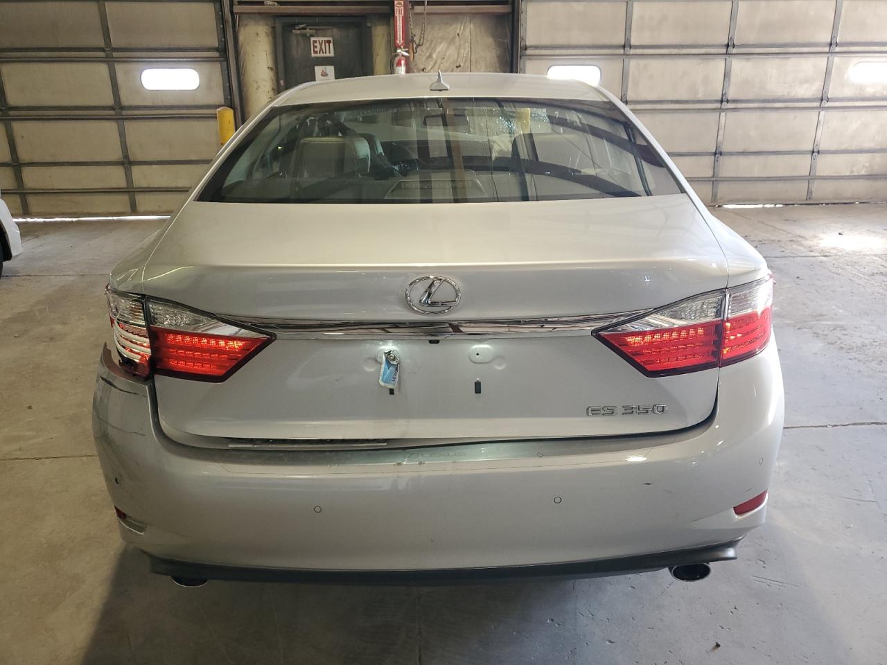 2014 Lexus ES - Image 6