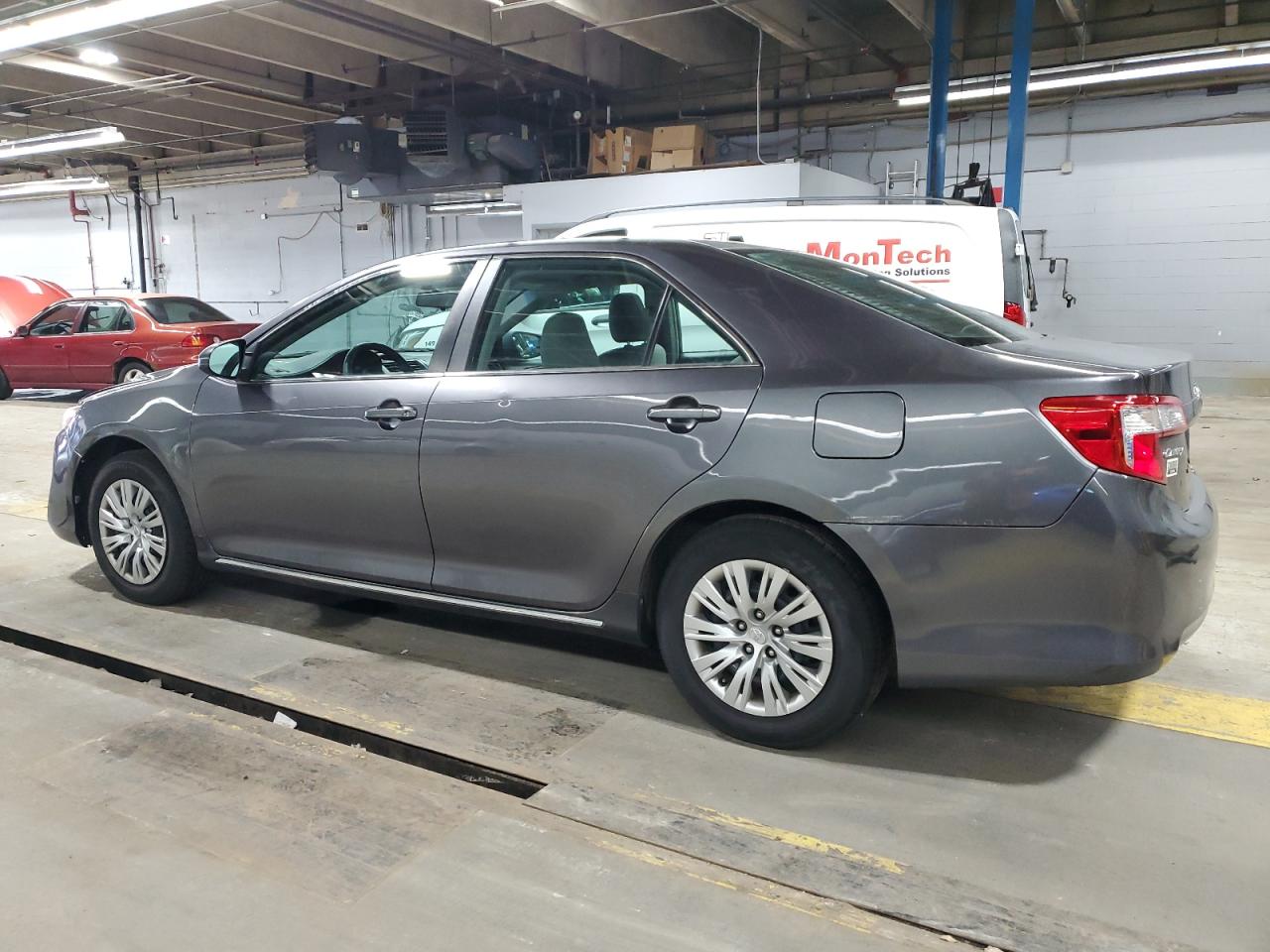 2014 Toyota Camry - Image 2
