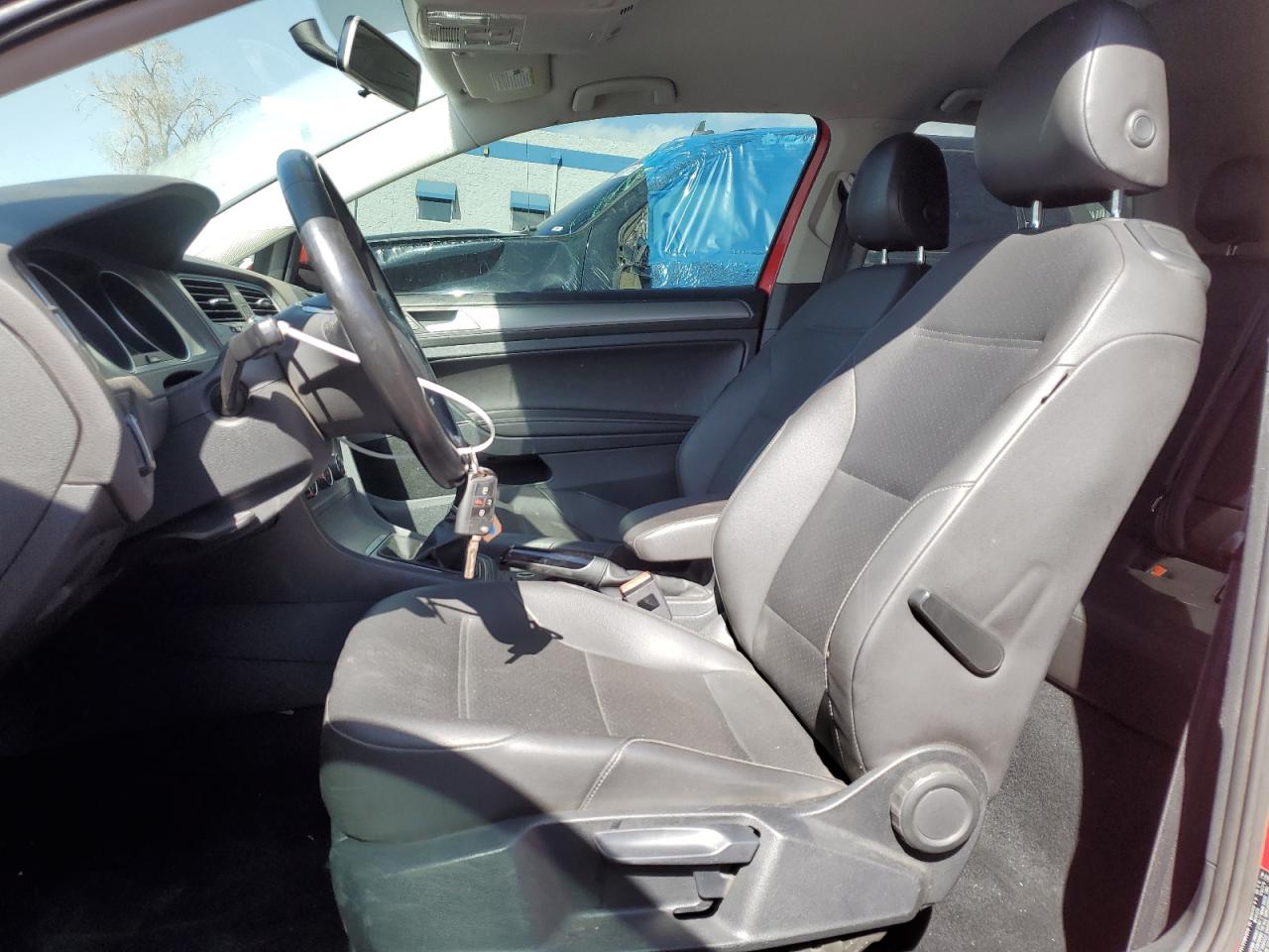 2015 Volkswagen Golf - Image 7