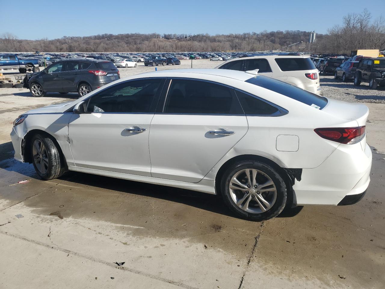 2018 Hyundai Sonata - Image 2