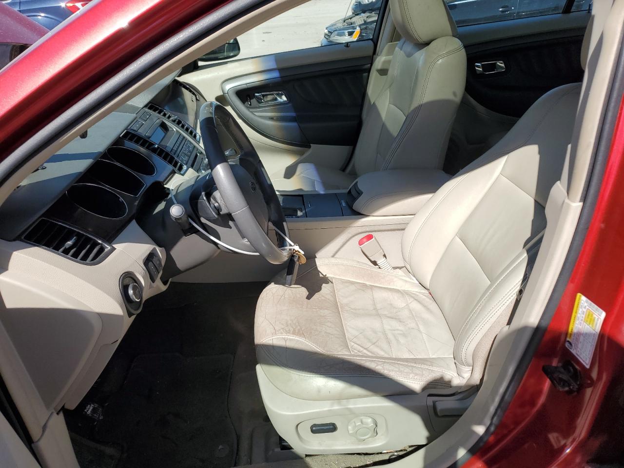 2012 Ford Taurus - Image 7