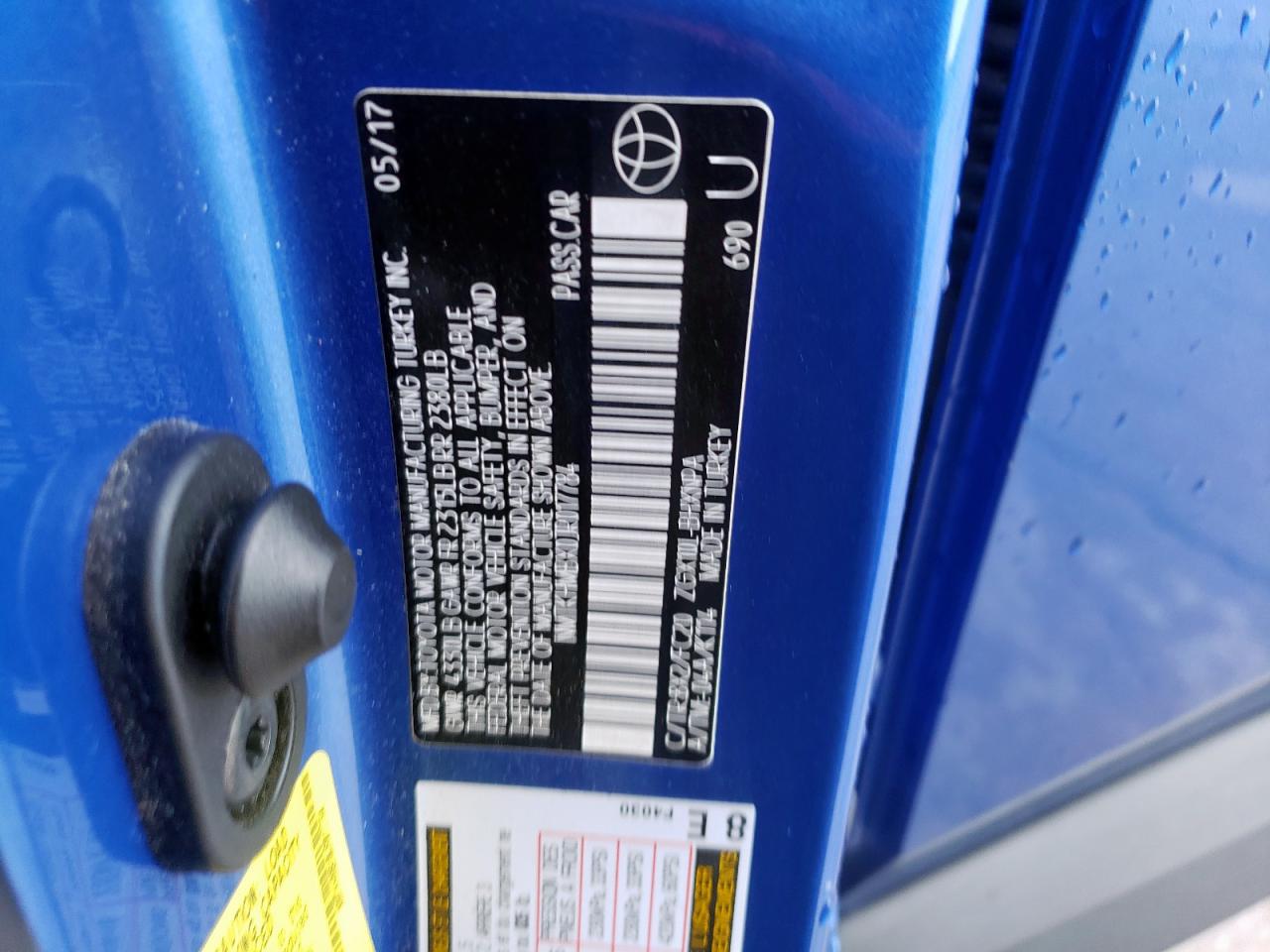 2018 Toyota C-HR - Image 15