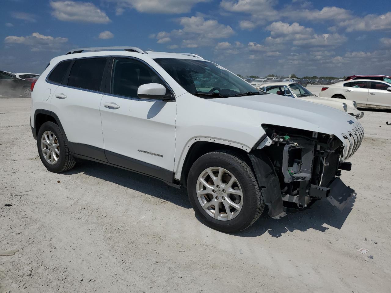 2015 Jeep Grand Cherokee - Image 4