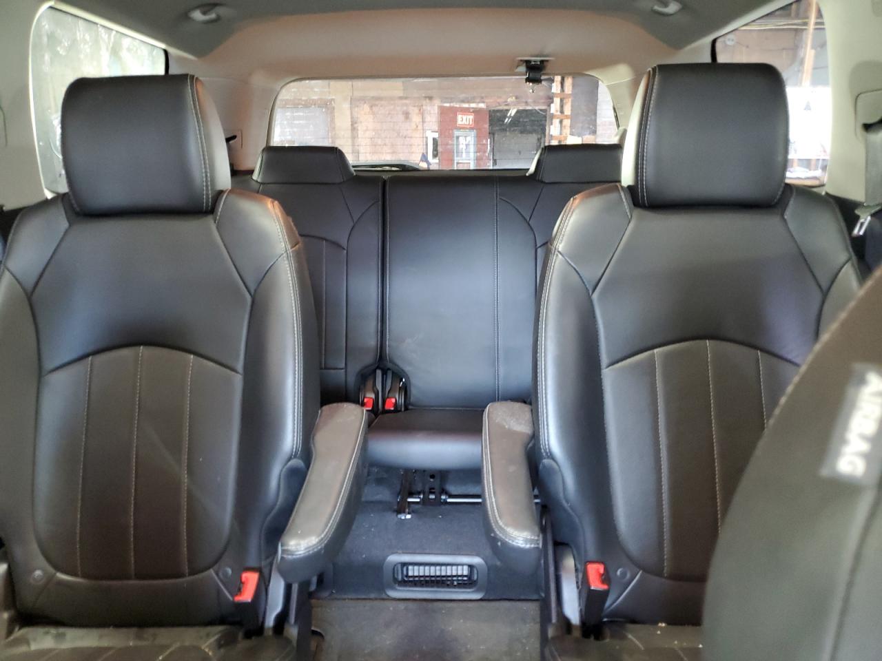 2017 GMC Acadia - Image 10
