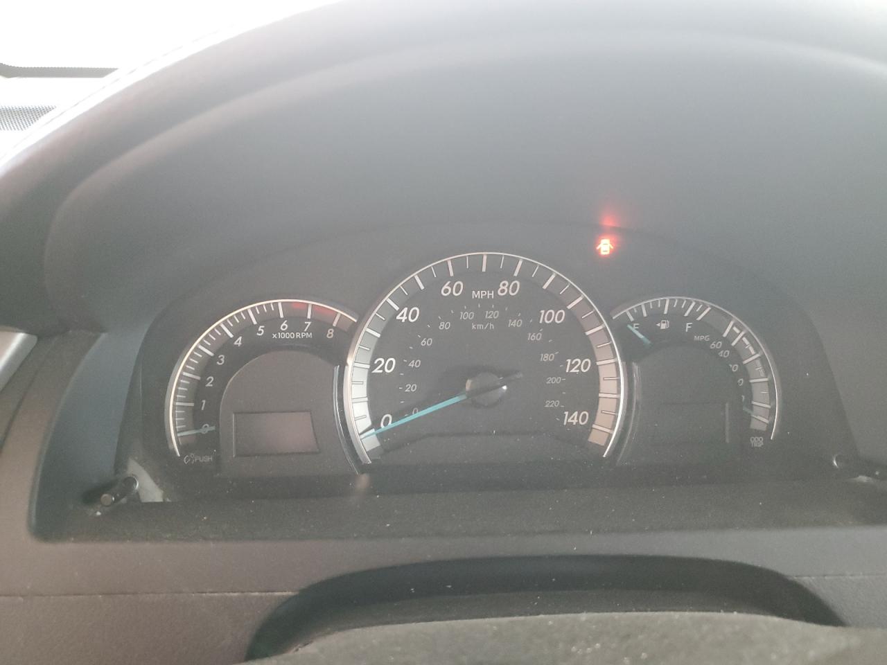 4t1bf1fk2eu753174 4T1BF1FK2EU753174 2014 Toyota Camry L
