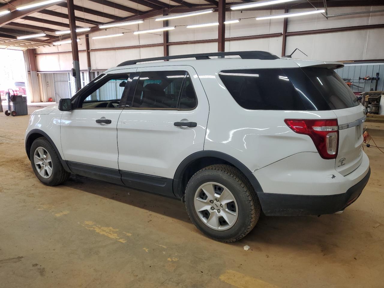 2014 Ford Explorer - Image 2