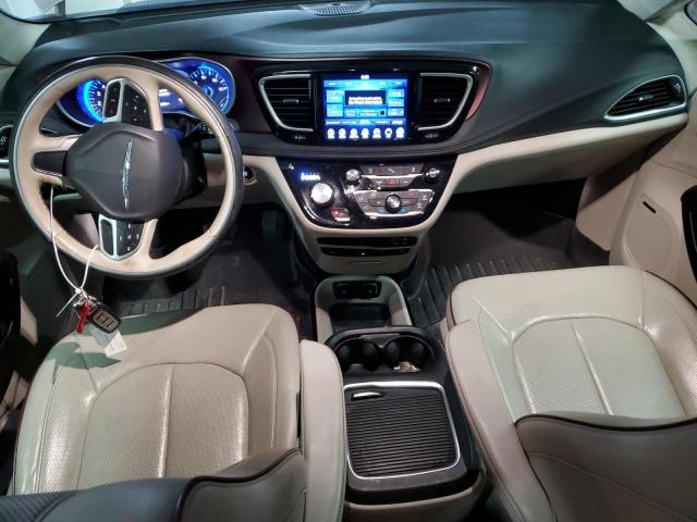 Minivans CHRYSLER PACIFICA 2017 Złoty