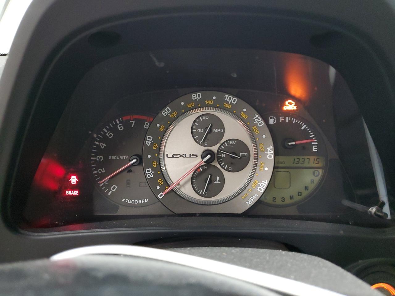 2003 Lexus IS - Image 9