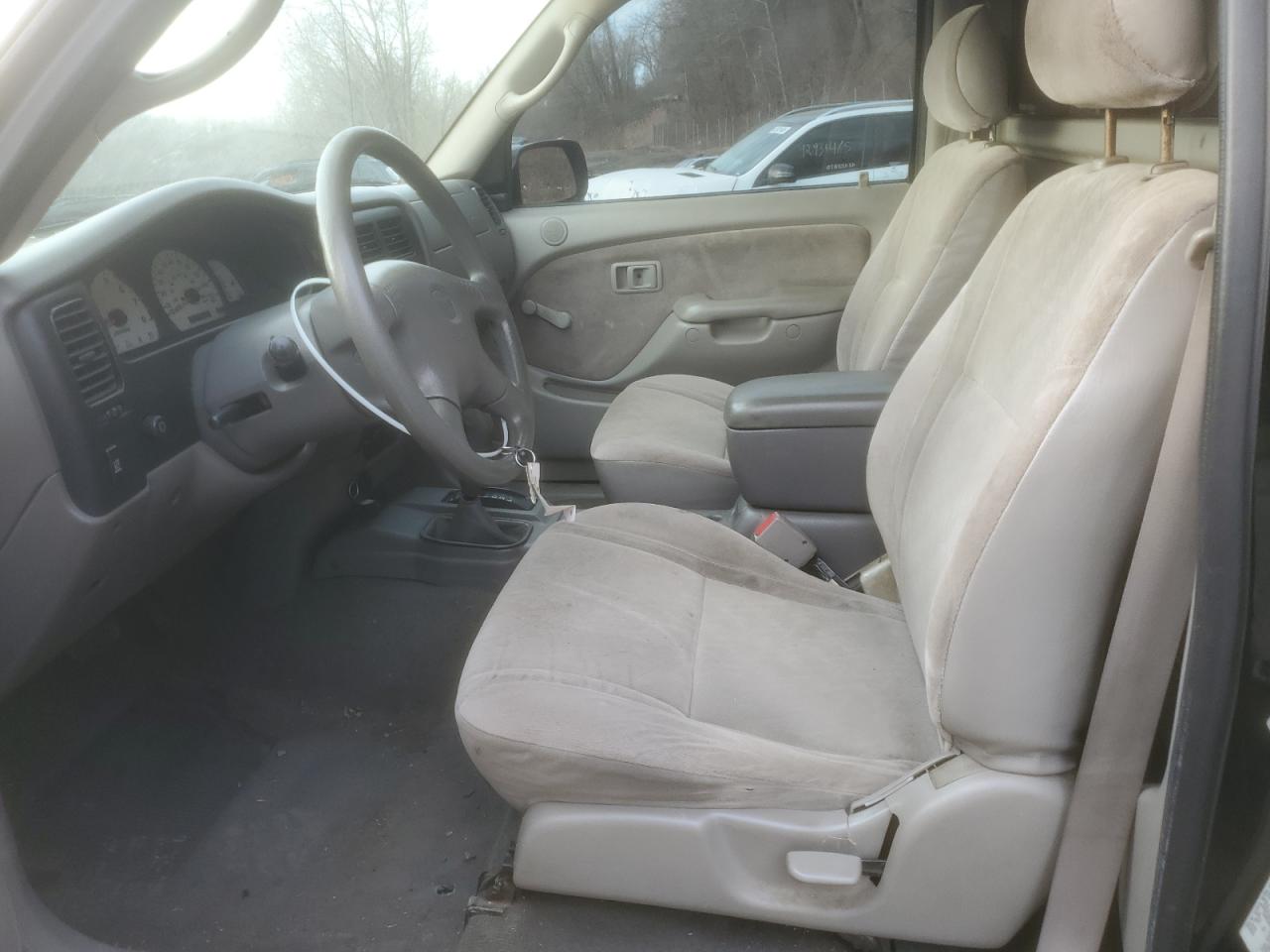 2004 Toyota Tacoma - Image 7