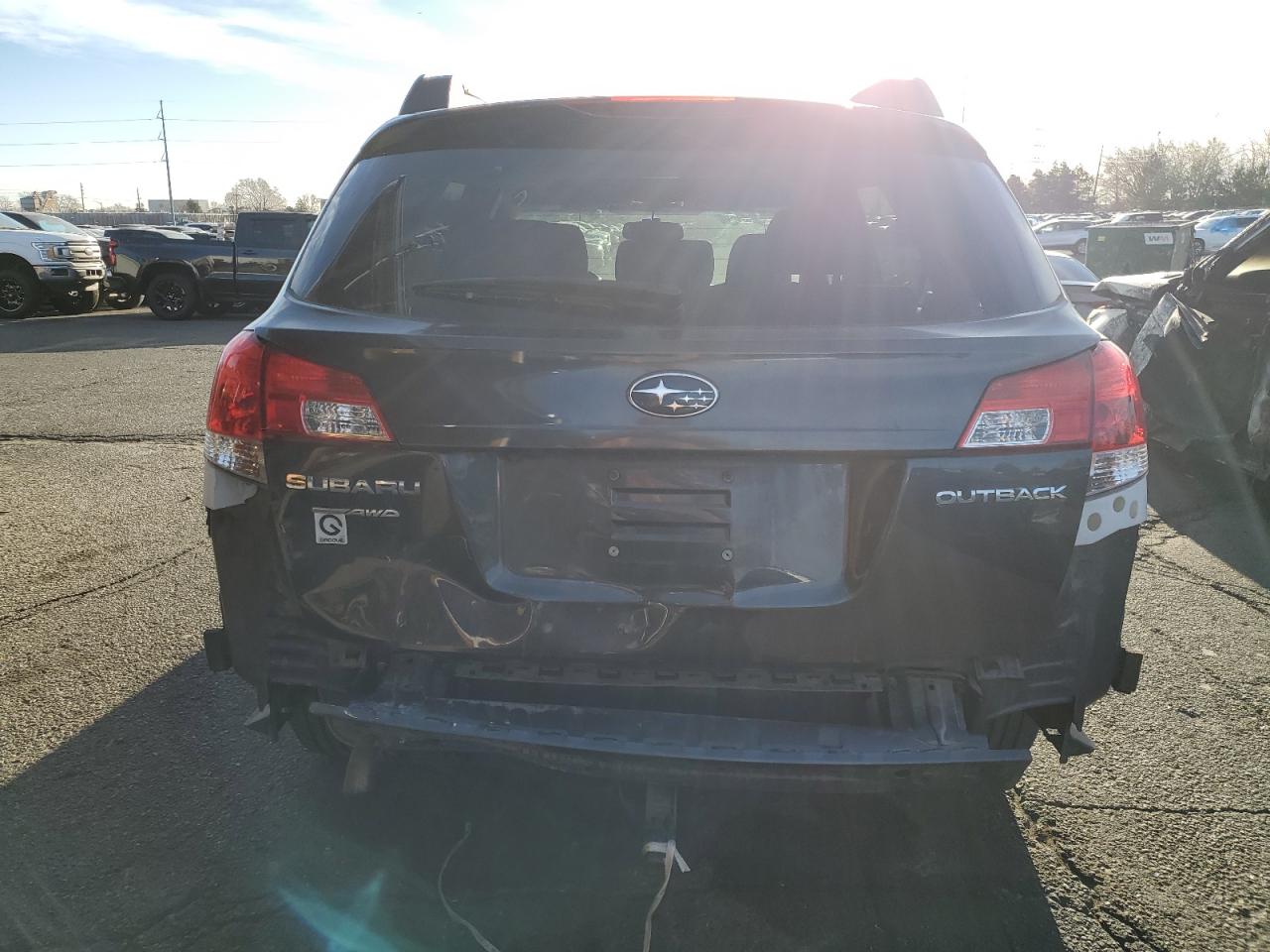 2012 Subaru Outback - Image 6