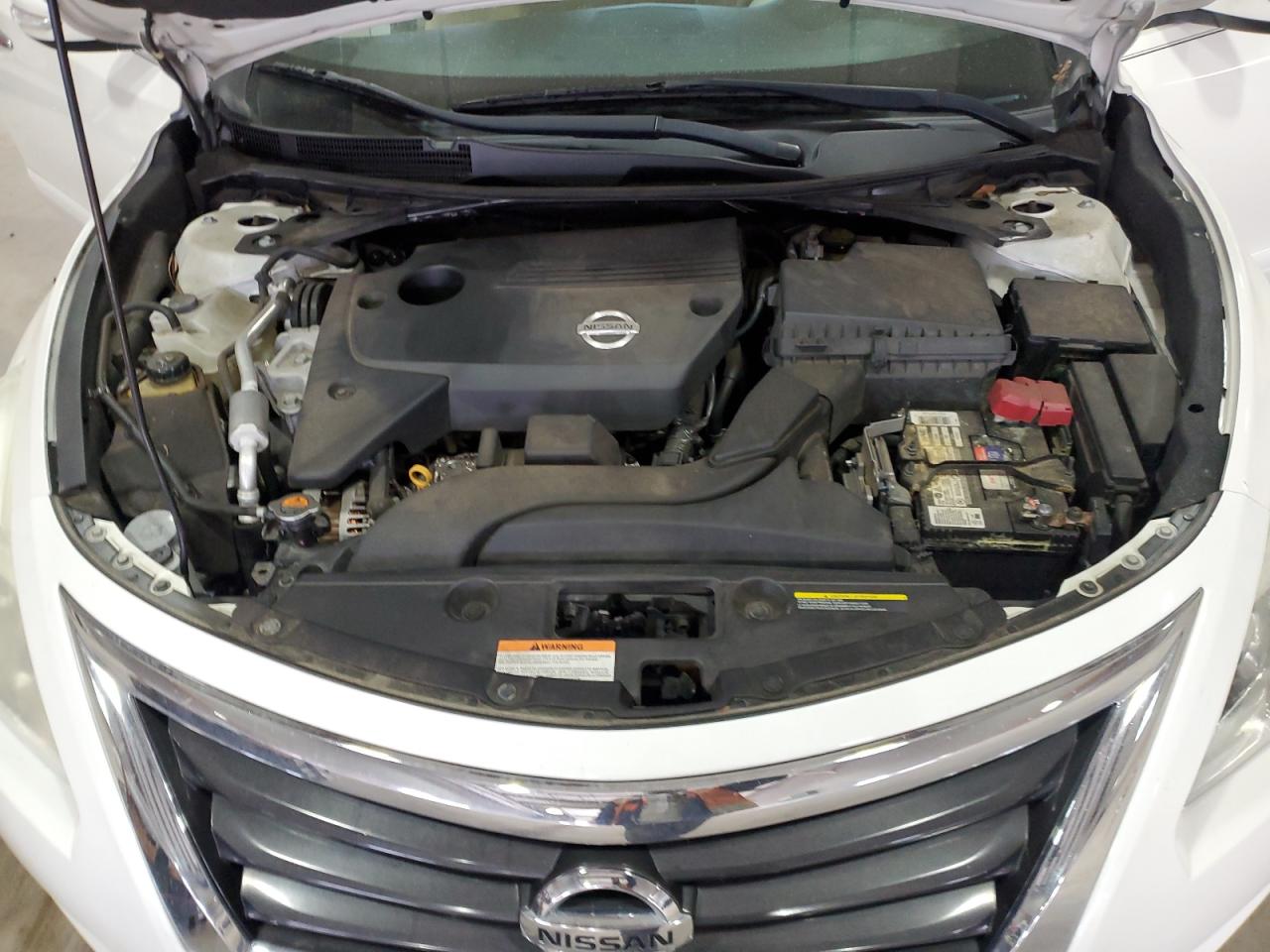 2015 Nissan Altima - Image 11