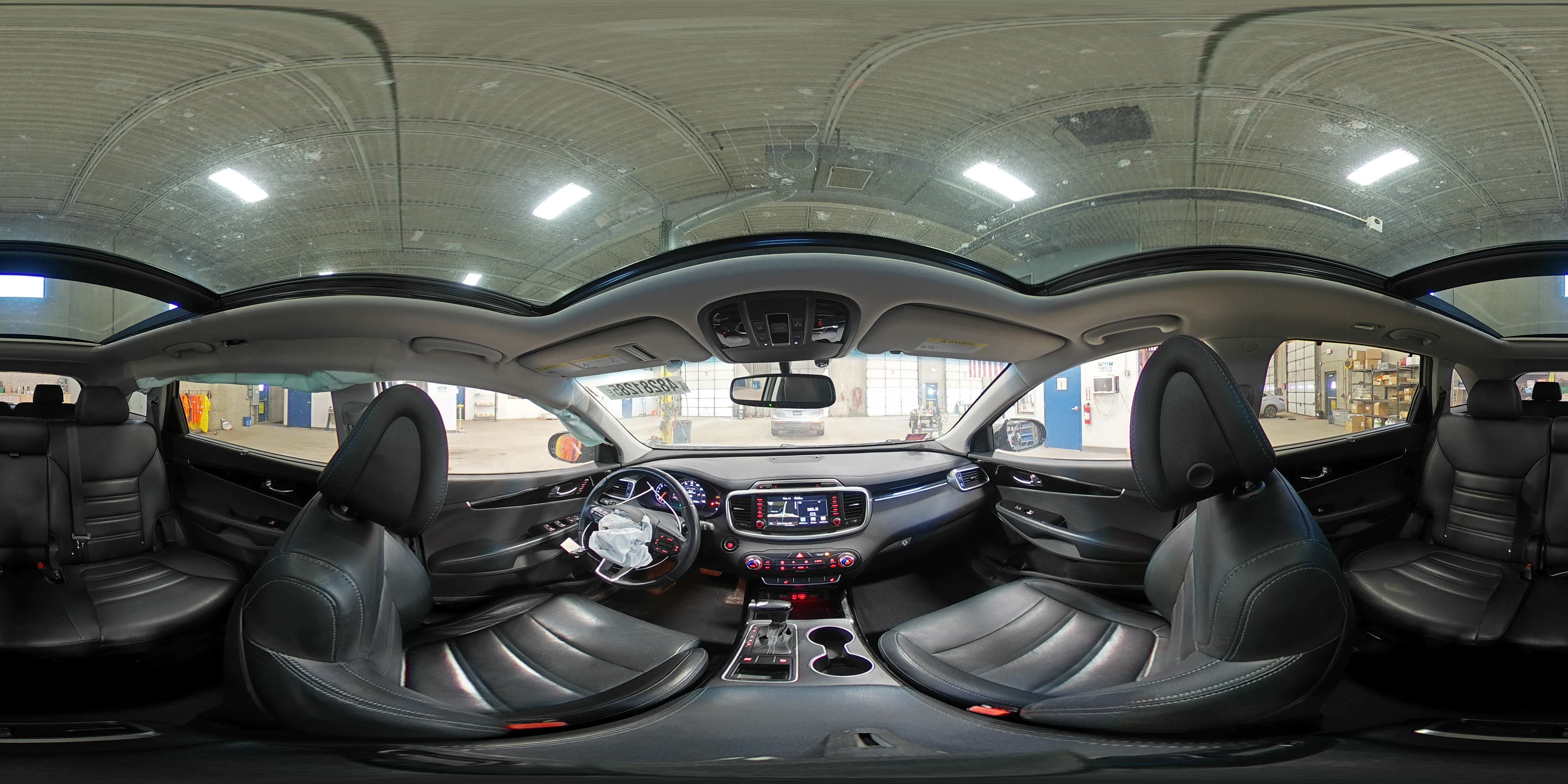 2016 Kia Sorento - Image 13