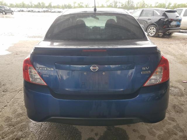  NISSAN VERSA 2018 Granatowy