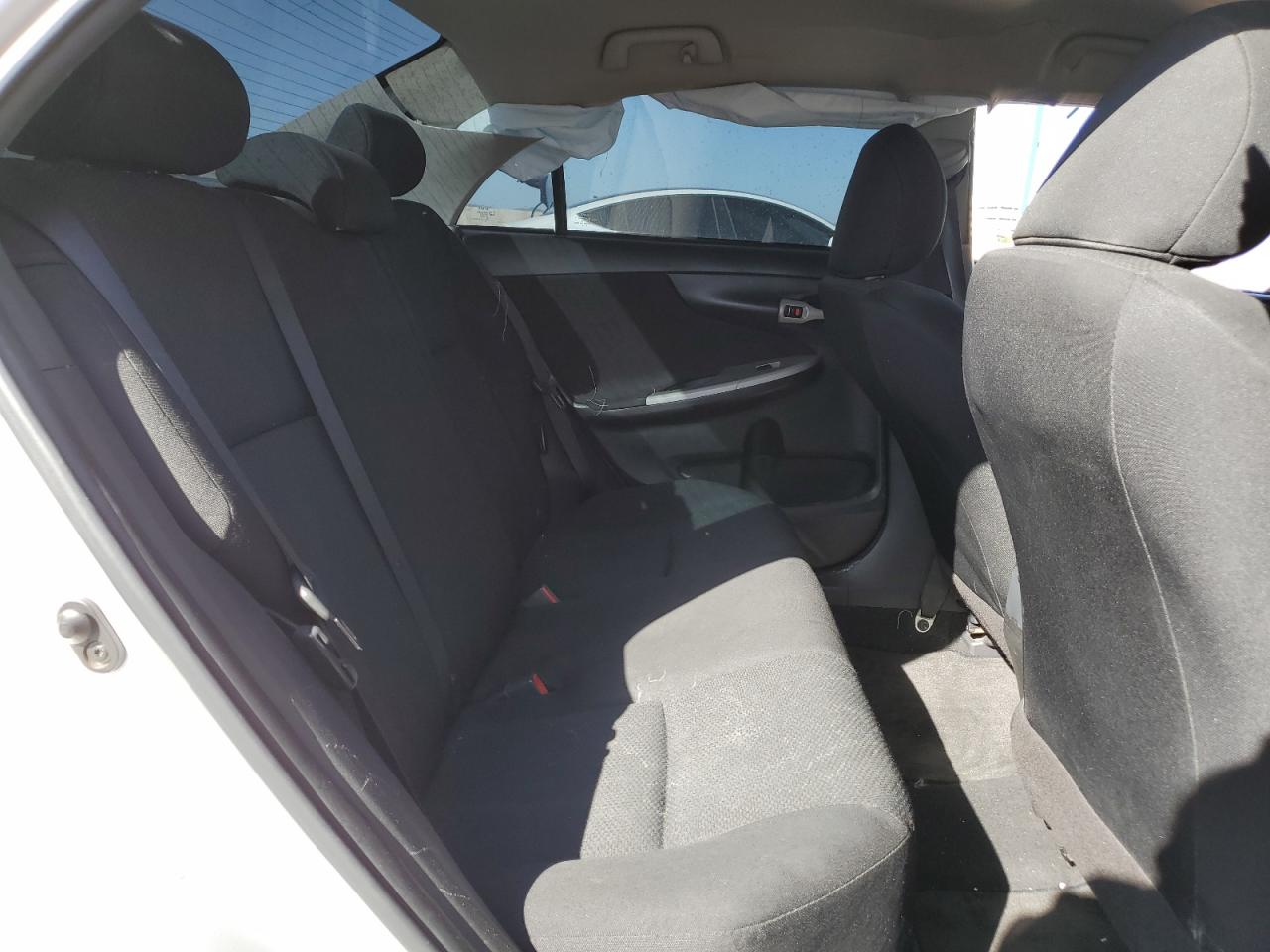 2010 Toyota Corolla - Image 10