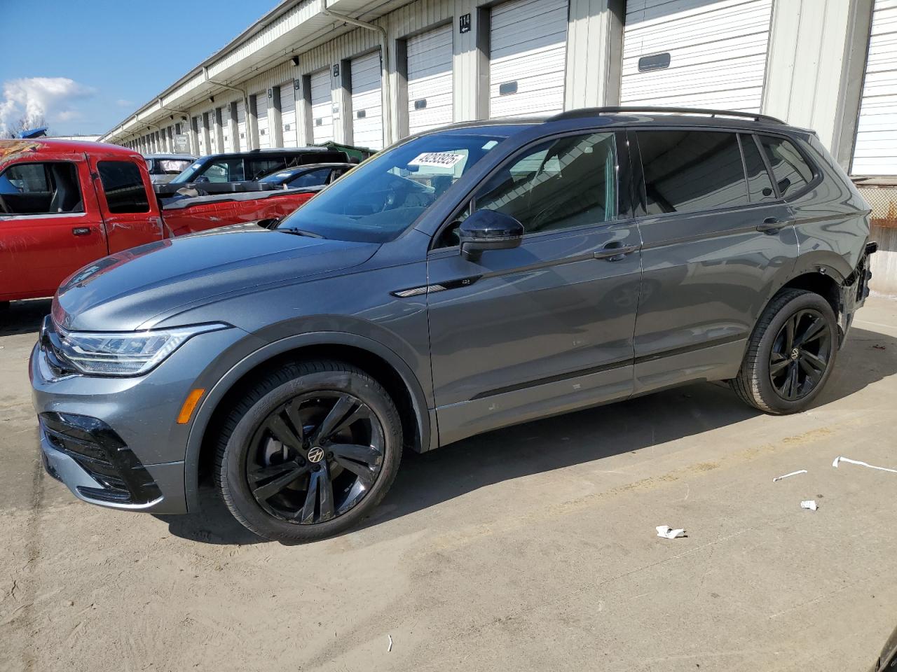 2023 Volkswagen Tiguan Se R-Line Black zu verkaufen in Louisville, KY - Rear End