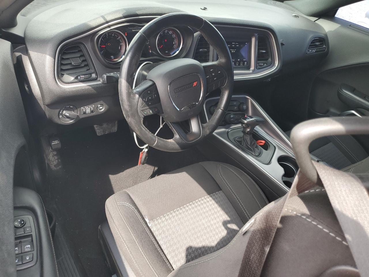 2019 Dodge Challenger - Image 8