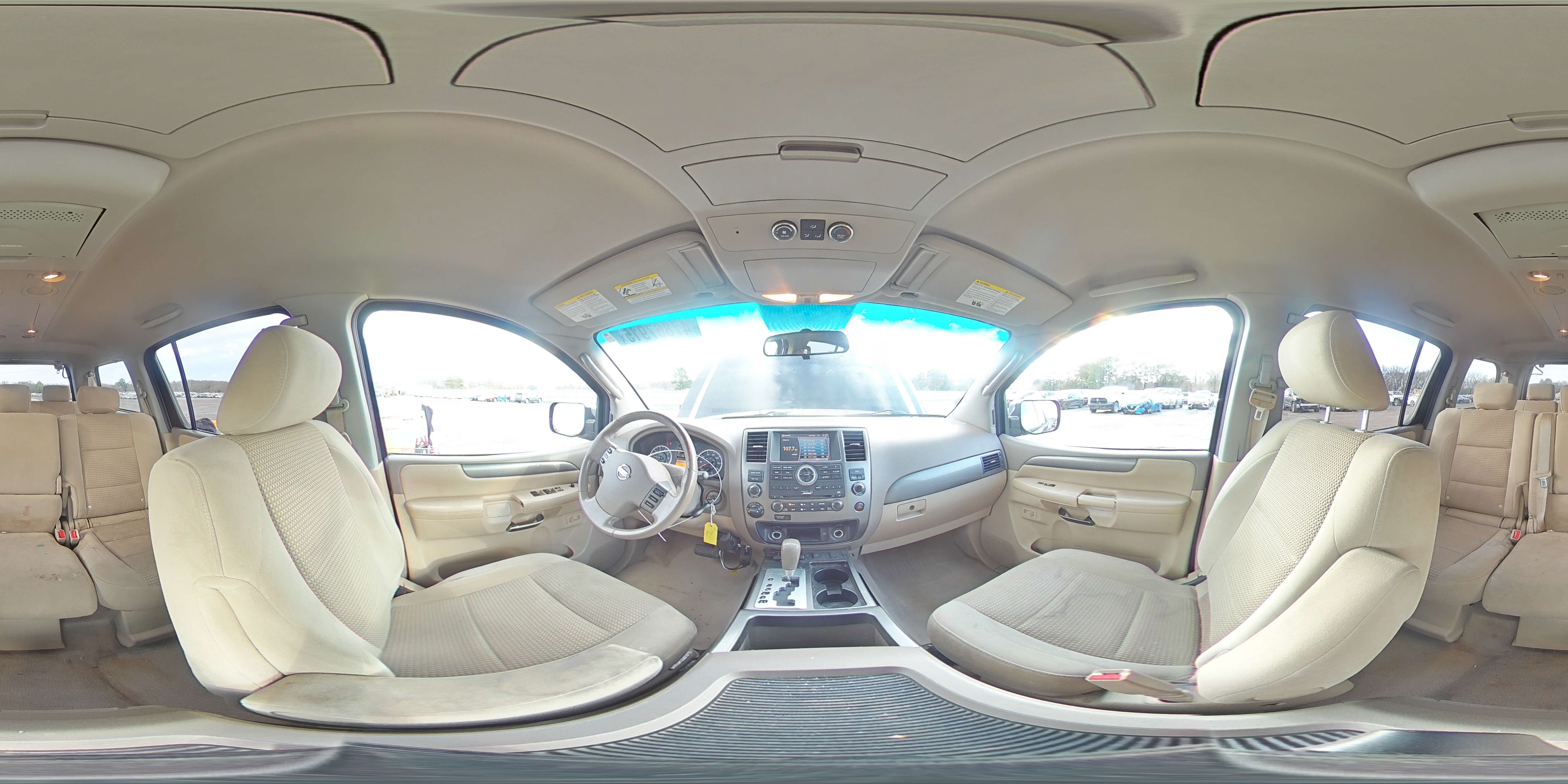 2010 Nissan Armada - Image 13