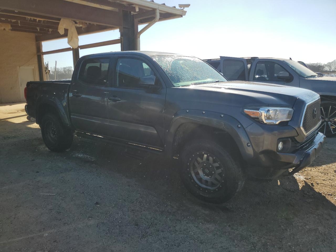 2017 Toyota Tacoma - Image 4