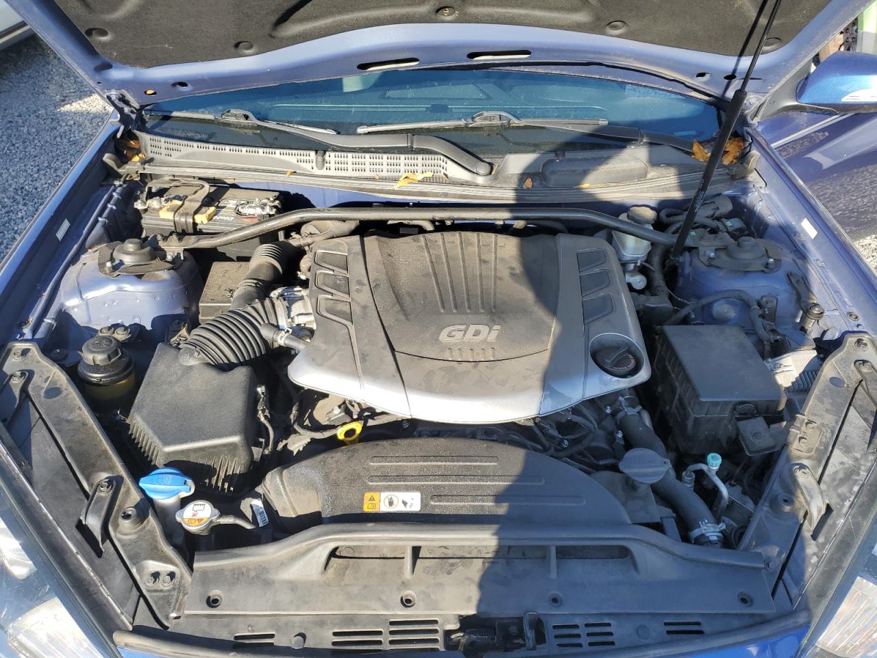 2016 Hyundai Genesis - Image 11