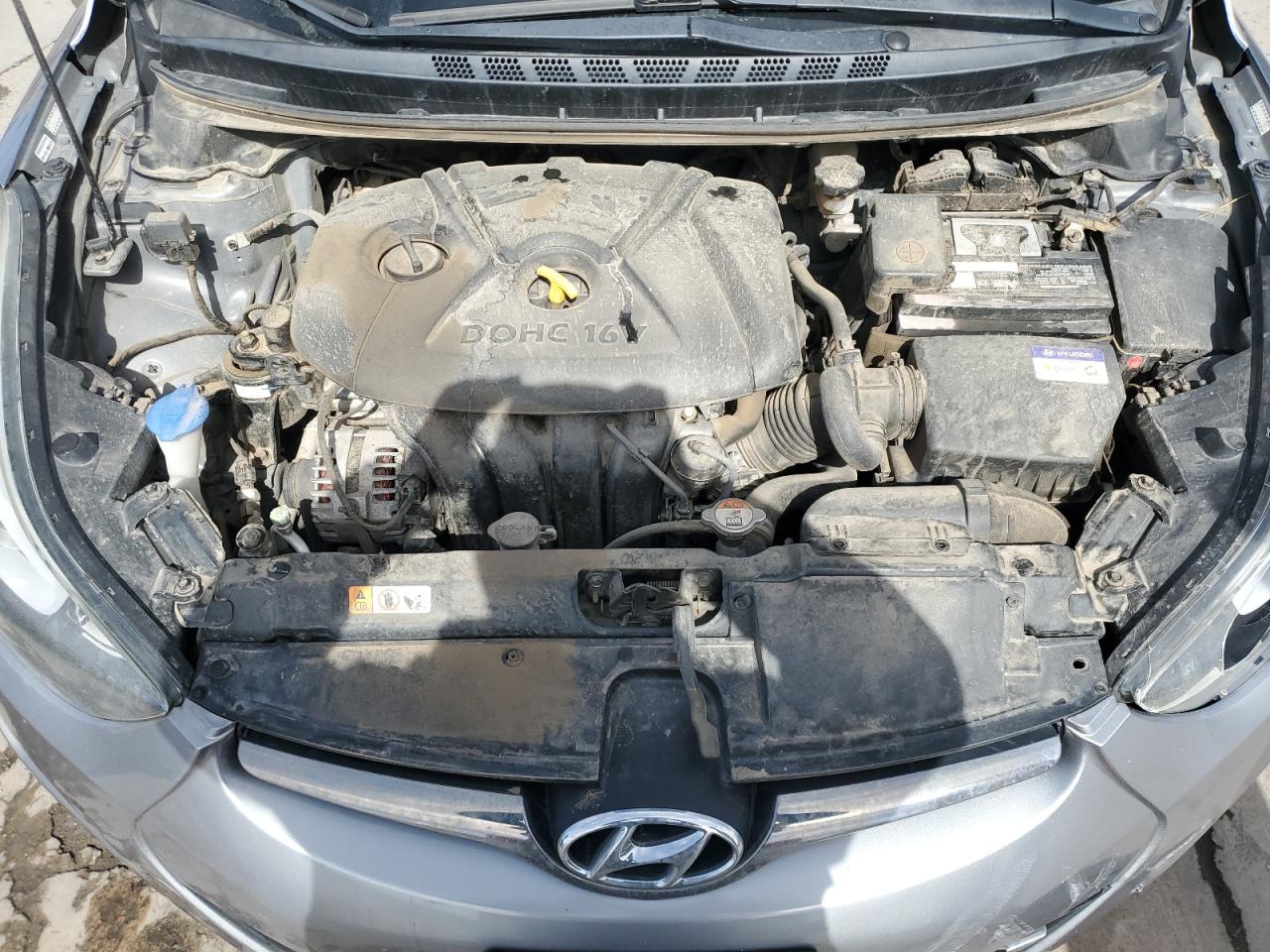 2015 Hyundai Elantra - Image 11