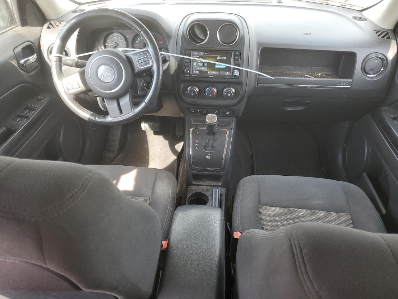2017 Jeep Liberty (Patriot) - Image 8